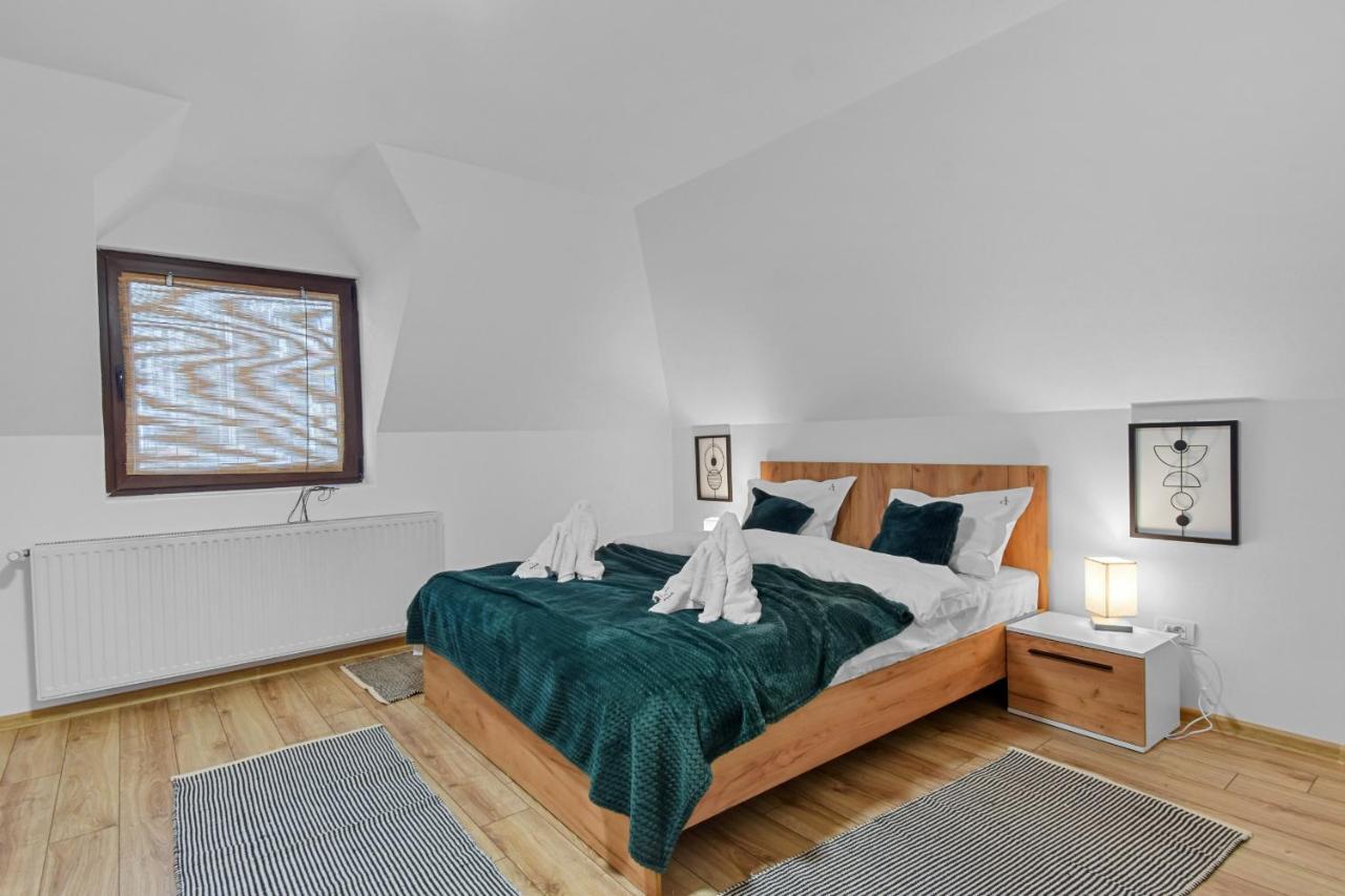 Two Bedrooms Hytta Apartment Sinaia Buitenkant foto
